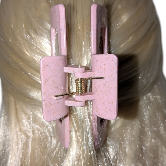 🍁 3/$15 Eco Friendly Rectangle Hair Clip - Picture 2 of 5